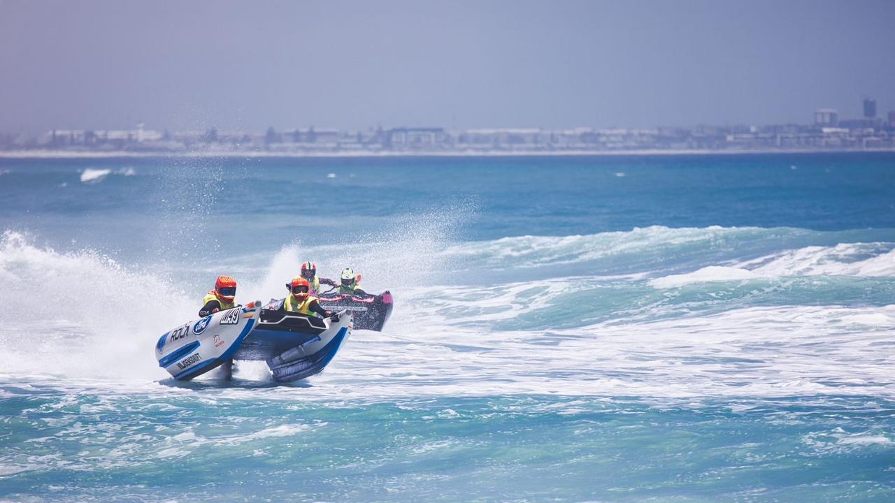 HMR offshore boat racing at speed